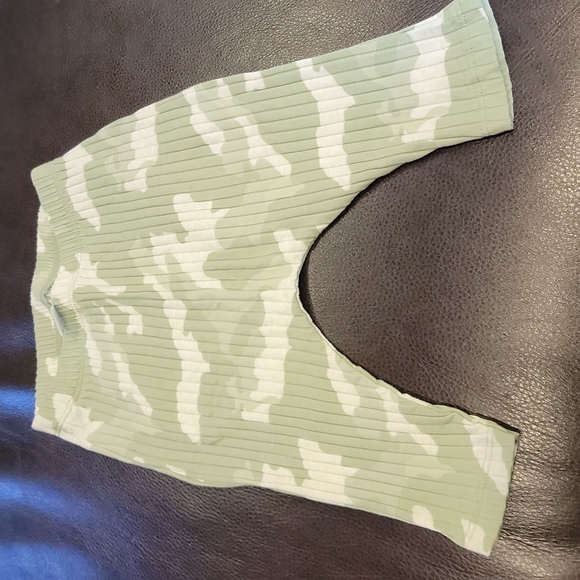 OLD Navy outfit - Picture 3 of 7